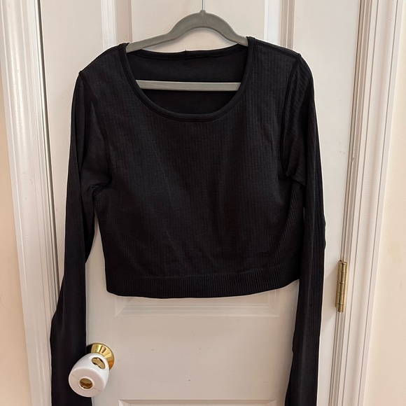 lululemon athletica Tops - Lululemon ebb to Street cropped long sleeve